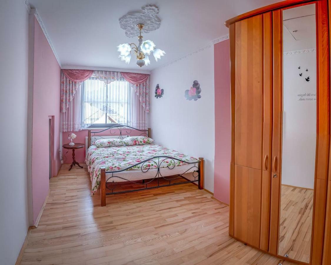 Apartma Ajda Komenda Ngoại thất bức ảnh