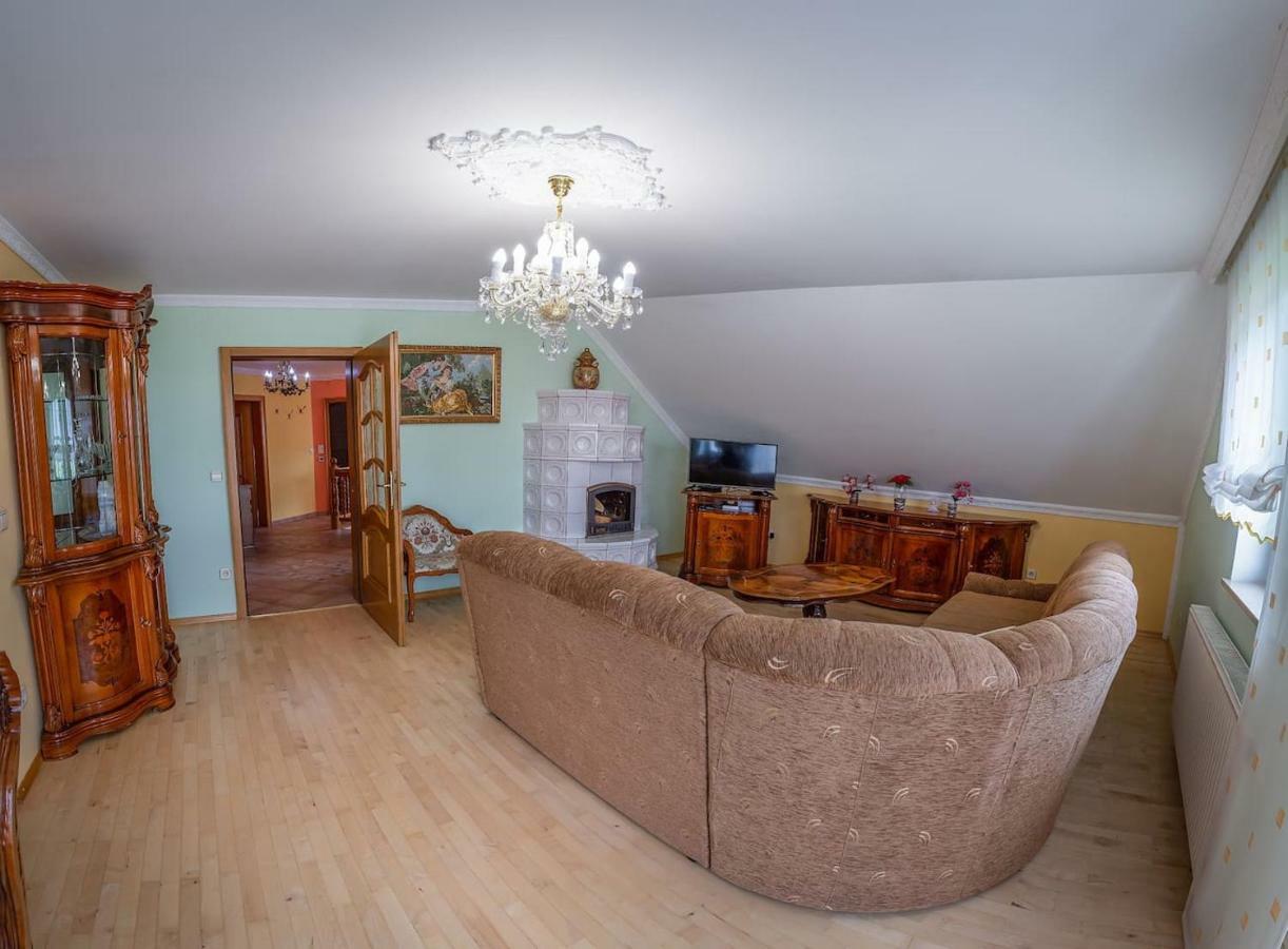 Apartma Ajda Komenda Ngoại thất bức ảnh